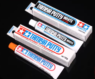 Tamiya Putty basic/white